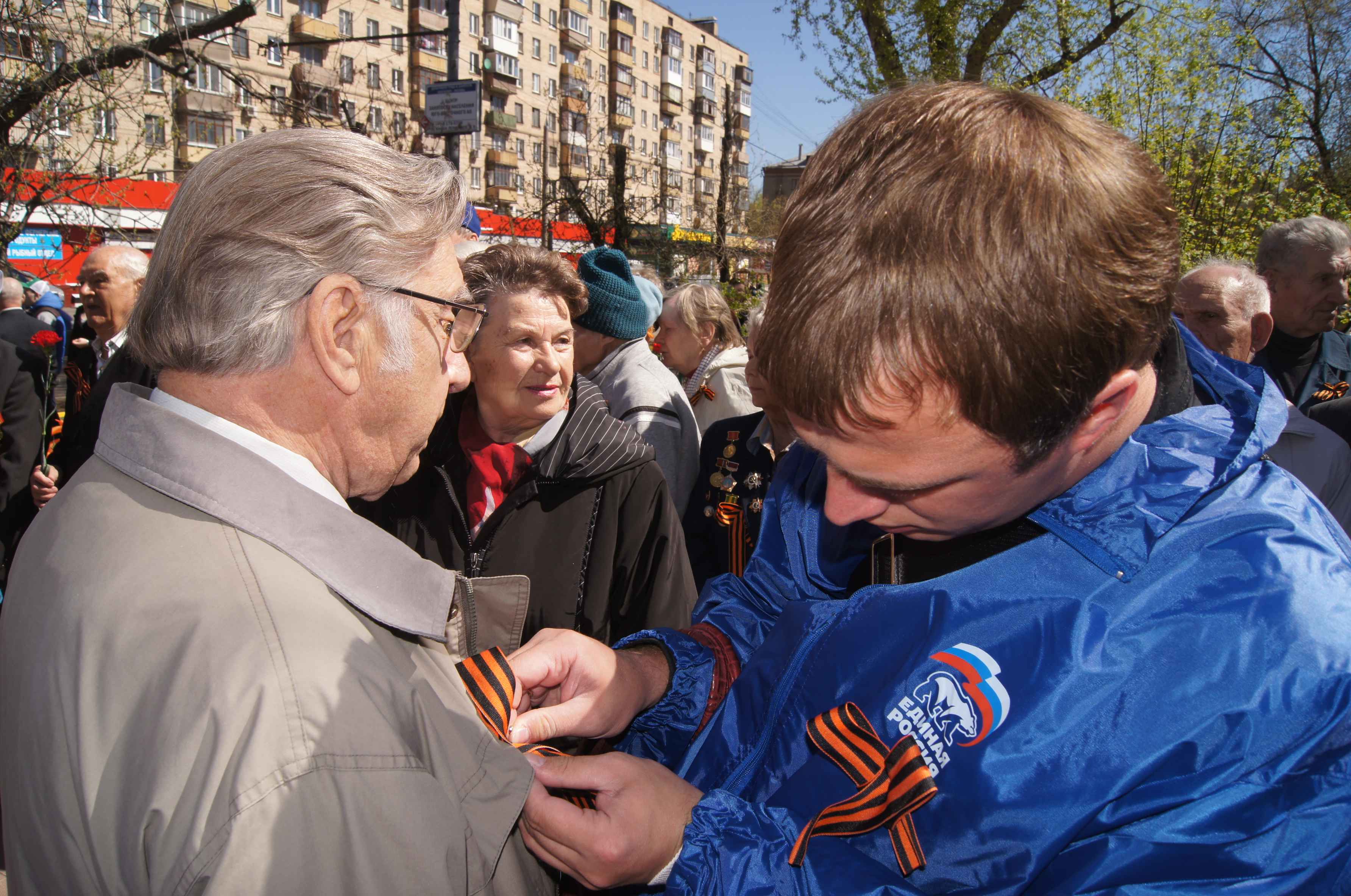 07.05.13 Торжественное шествие, посвященное Дню Победы