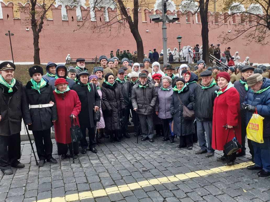 Ветераны приняли участие в мероприятии, посвященному параду на Красной Площади 7 ноября 1941г.