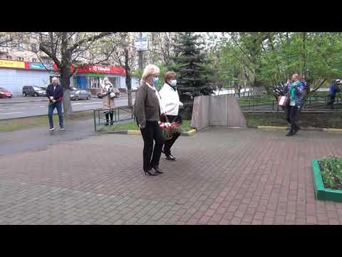 Торжественное возложение к мемориалу "Воинам, павшим в годы Великой Отечественной войны 1941-1945 гг."